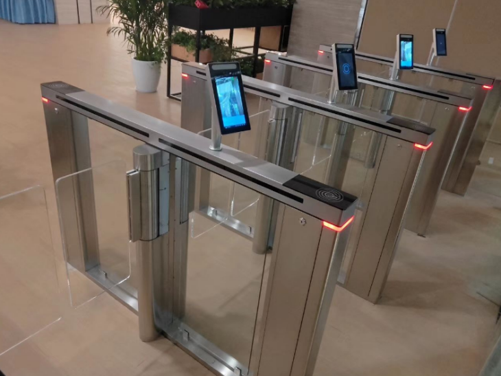 智能安檢閘機.png