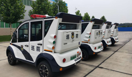 警智能巡邏車.png