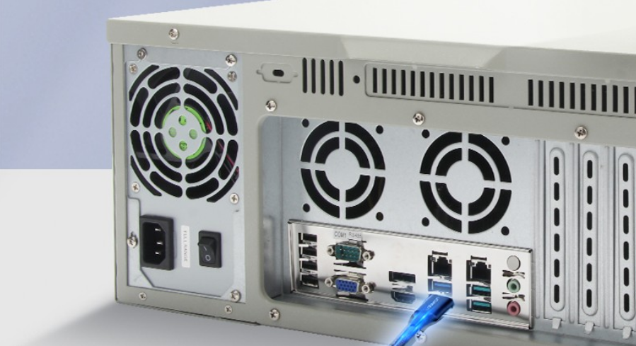 該工控機端口豐富，擴展性強，可外接多種設備，滿足客戶多種需求。