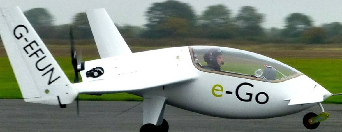 在飛行實驗采集過程中,三防筆記本作為飛行實驗采集系統的核心設備,用于實時處理圖像數據,提取有效信息等。三防筆記本的使用為實驗的準確性和可靠性提供了有力保障,為武器系統的研發、測試和改進提供了重要數據支持和技術保障,提高了實驗的準確性和可靠性,促進了軍事技術的發展和提升綜合競爭力。 在飛行實驗采集過程中,三防筆記本作為飛行實驗采集系統的核心設備,用于實時處理圖像數據,提取有效信息等。三防筆記本的使用為實驗的準確性和可靠性提供了有力保障,為武器系統的研發、測試和改進提供了重要數據支持和技術保障,提高了實驗的準確性和可靠性,促進了軍事技術的發展和提升綜合競爭力。