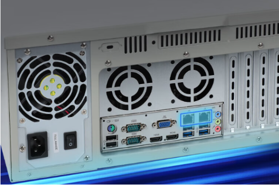 機身背后接口.png 機身背后接口.png