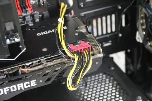 顯卡供電線.png 顯卡供電線.png