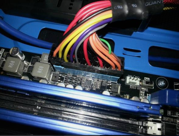 主板供電線.png 主板供電線.png