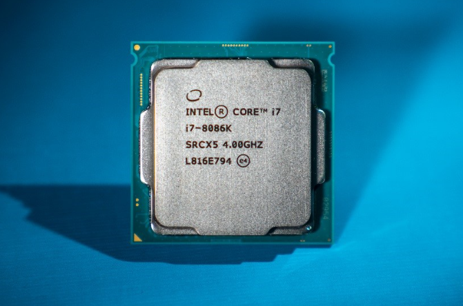 主板與內(nèi)存.png 主板與內(nèi)存.png