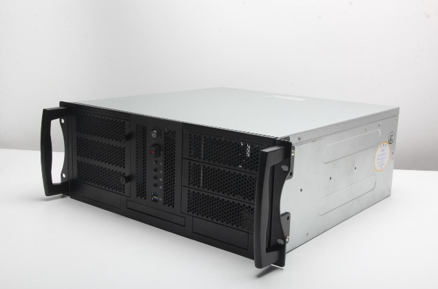 高性能工業服務器:壁掛式工控機的獨特優勢