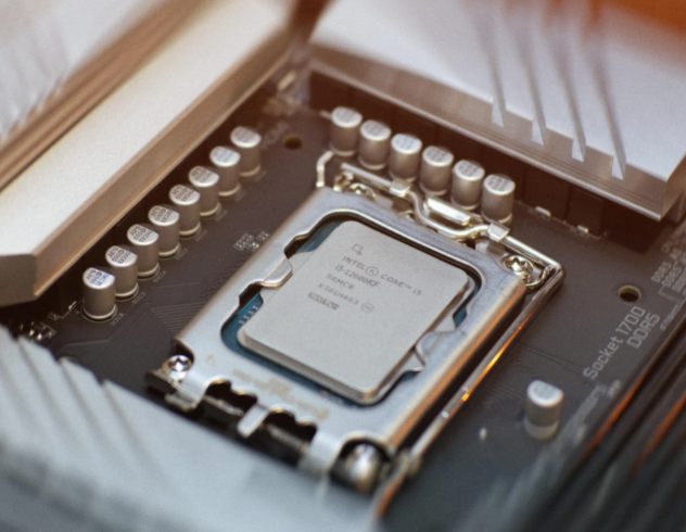 強(qiáng)勁性能與存儲擴(kuò)展.png 強(qiáng)勁性能與存儲擴(kuò)展.png