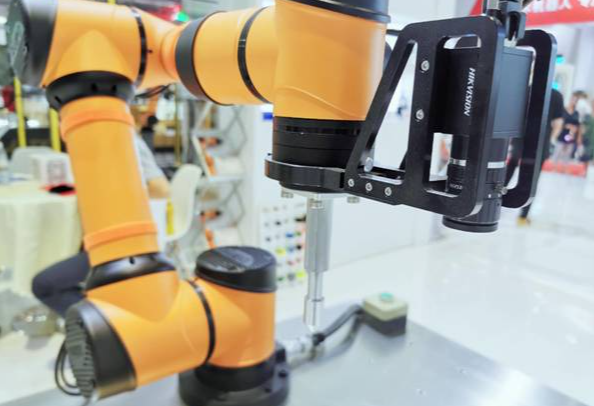 機器人.png 機器人.png