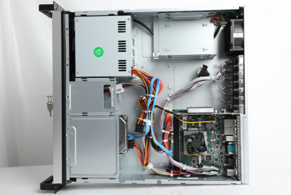 東田工控機機箱.png 東田工控機機箱.png