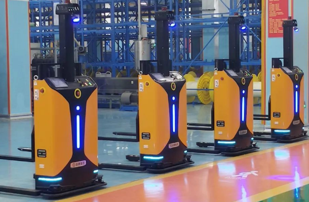 倉儲(chǔ)物流|嵌入式工控機(jī)在AGV無人叉車控制系統(tǒng)中的關(guān)鍵應(yīng)用分析