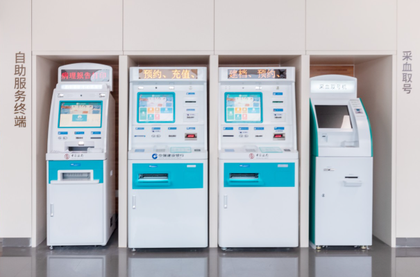 智慧醫療|醫療自助終端國產化工控機替代方案