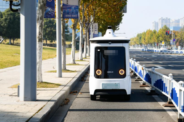 駕馭未來:東田智駕工控機,為自動駕駛鑄就堅實“車載大腦