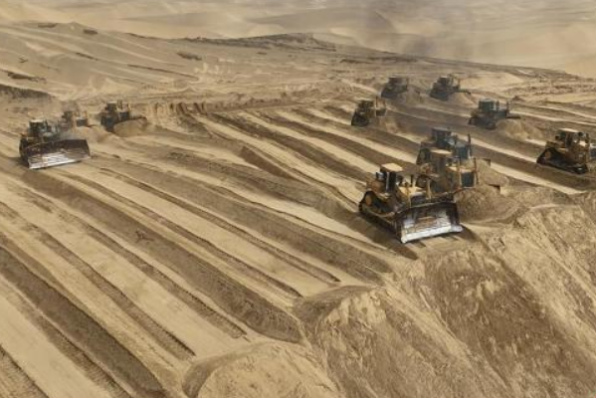 車載電腦賦能沙漠無人挖掘機(jī)高效作業(yè)|DTB-3791-Q670